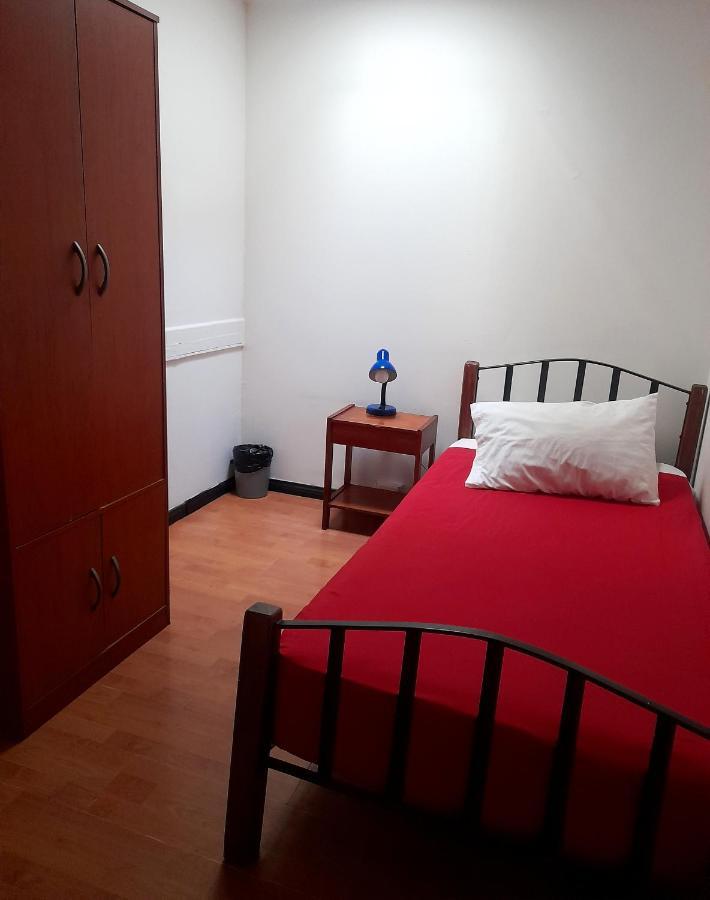 Atacama Hostel Backpackers Santiago Exterior photo