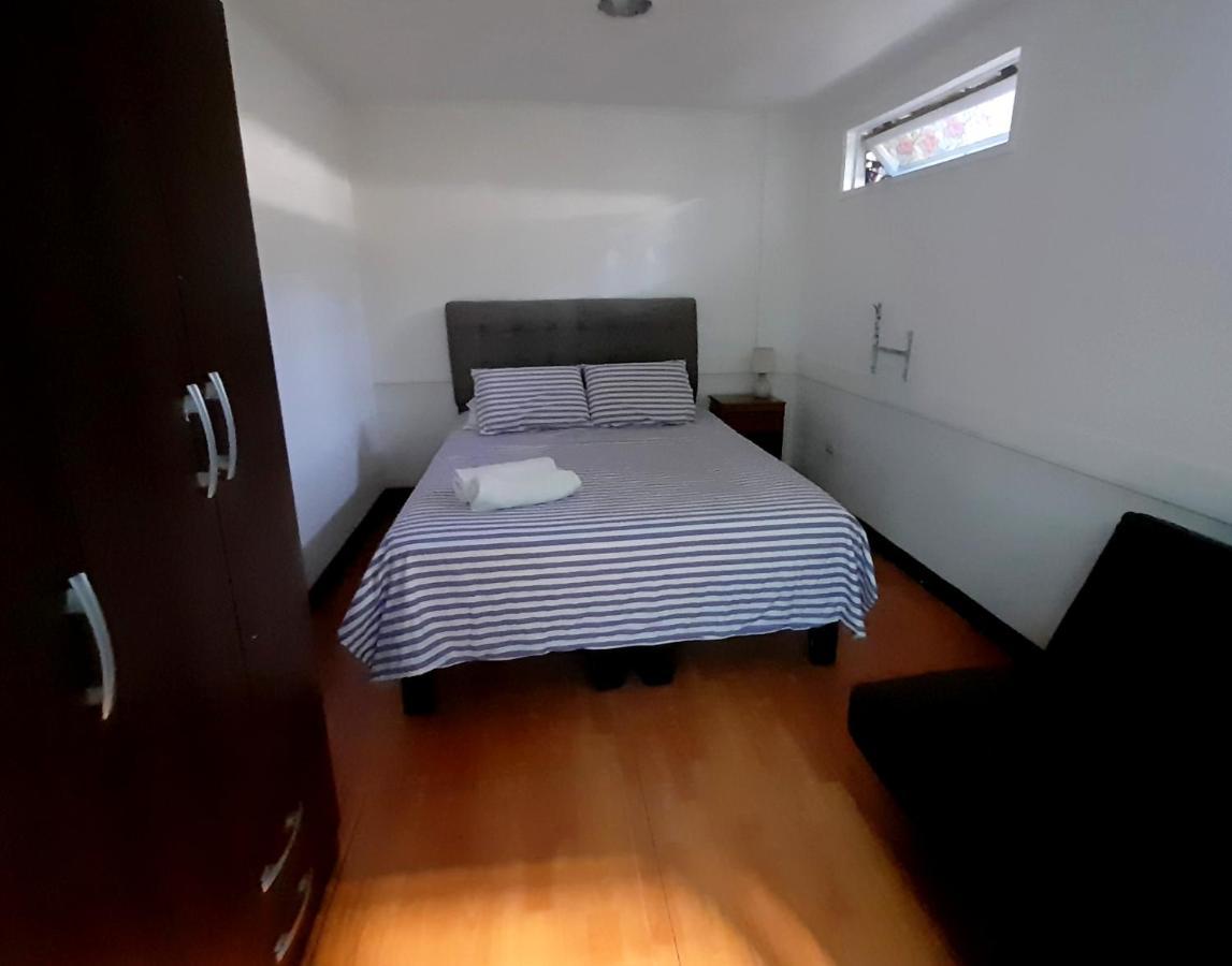 Atacama Hostel Backpackers Santiago Exterior photo