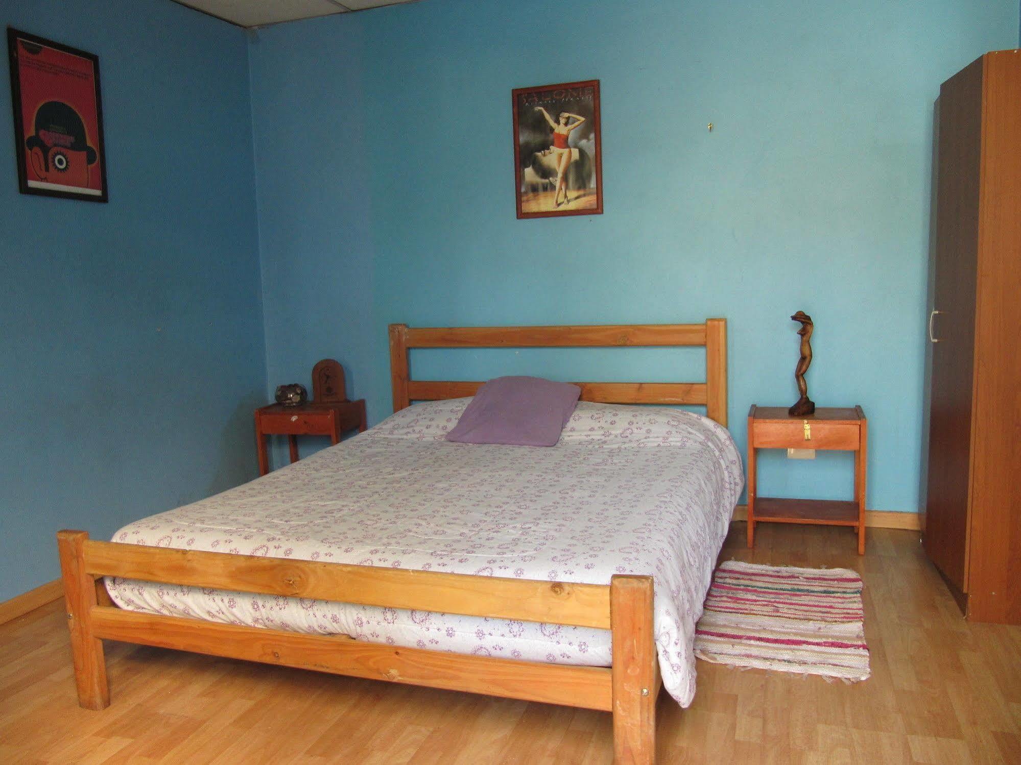 Atacama Hostel Backpackers Santiago Exterior photo